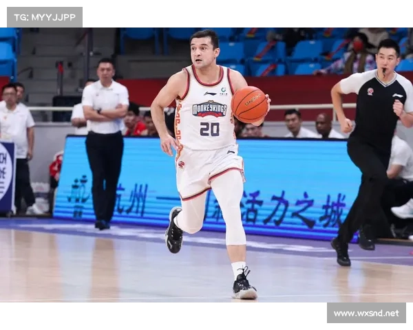 NBA球员上脚:西热力江穿反伍二代低帮,安踏球鞋确实帅 NBA球员上脚:西热力江穿反伍二代低帮,安踏球鞋确实帅